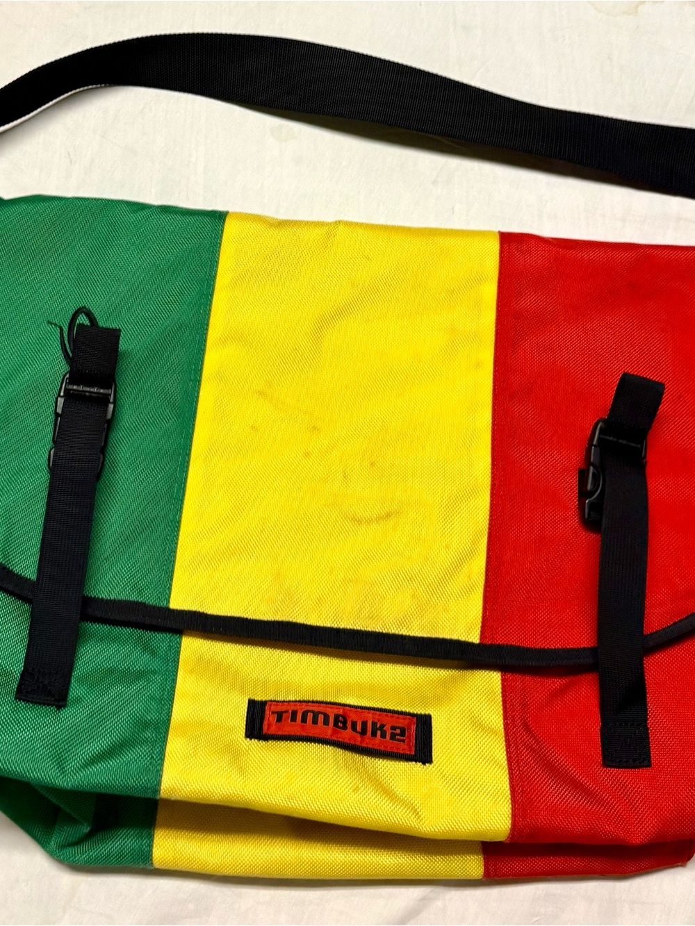 Timbuk2 Messenger Bag Reggae Rasta Theme Color block Design.